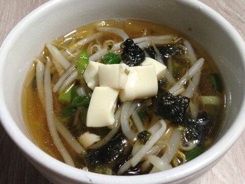もやしと豆腐の韓国風スープ♪